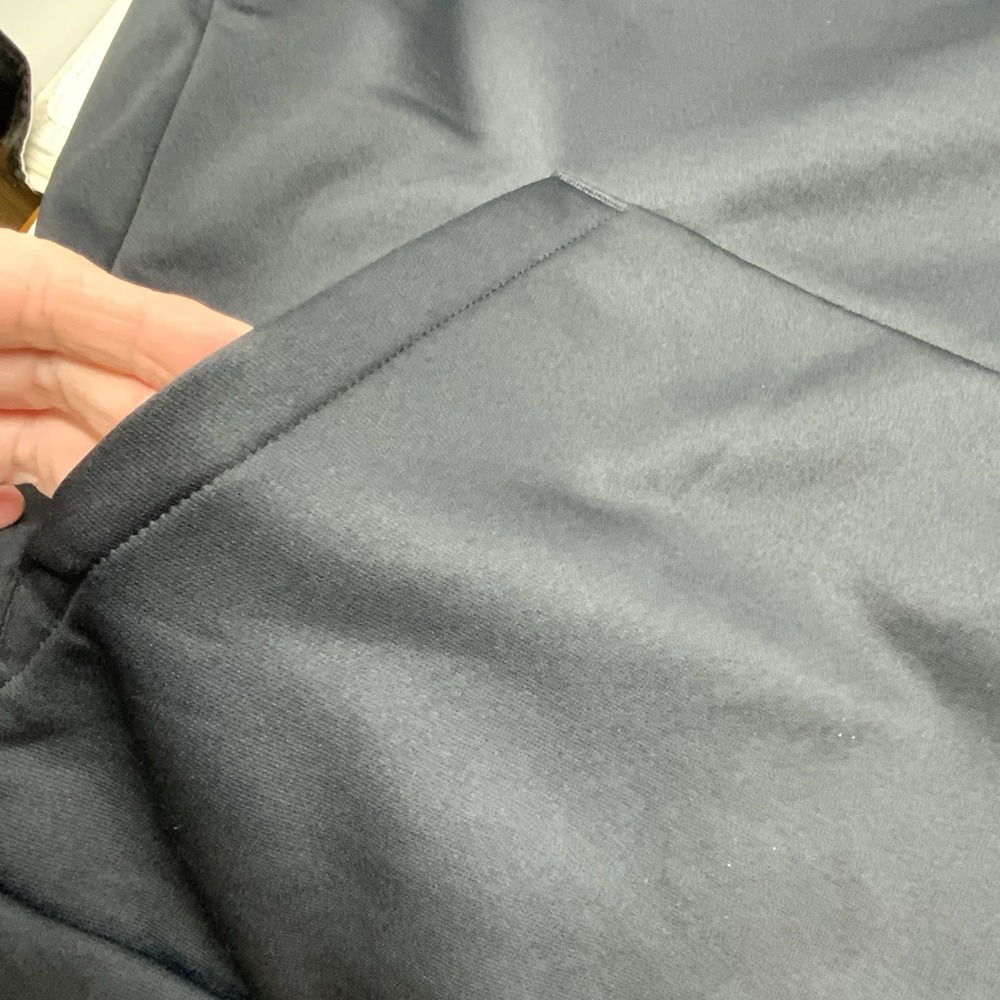Under Armour Men's XL Black Hoodie‎ Kangaroo Pouch Loose Fleece Lined Big Logo - Picture 9 of 12